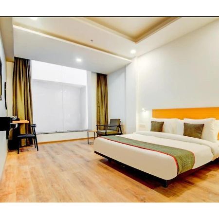 Hotel Landmark, Λάκναου Εξωτερικό φωτογραφία