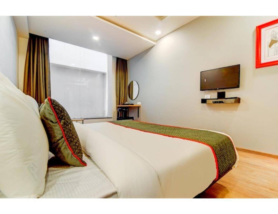 Hotel Landmark, Λάκναου Εξωτερικό φωτογραφία