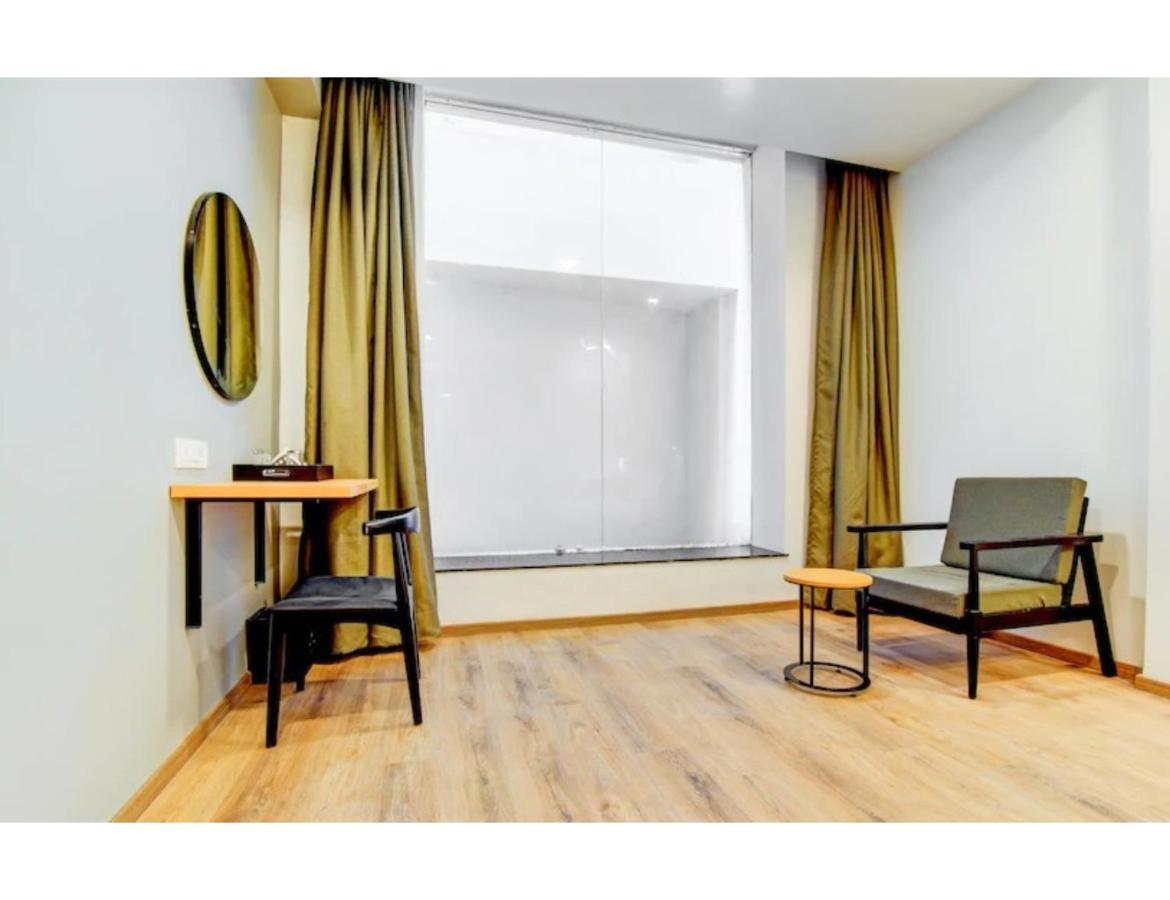Hotel Landmark, Λάκναου Εξωτερικό φωτογραφία